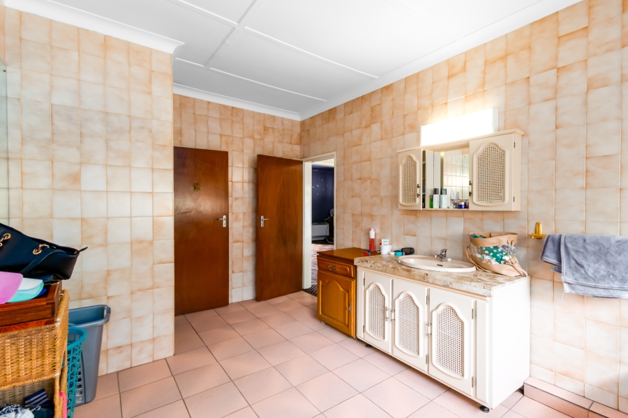 7 Bedroom Property for Sale in Chartwell Gauteng