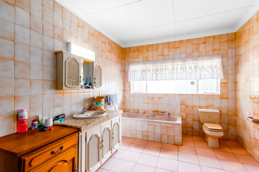 7 Bedroom Property for Sale in Chartwell Gauteng