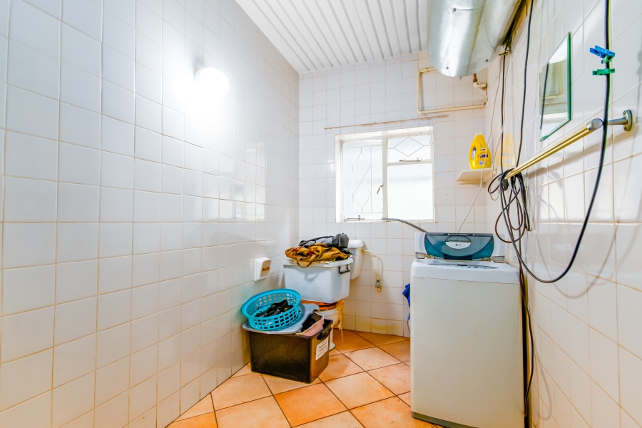 7 Bedroom Property for Sale in Chartwell Gauteng