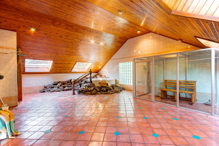 7 Bedroom Property for Sale in Chartwell Gauteng