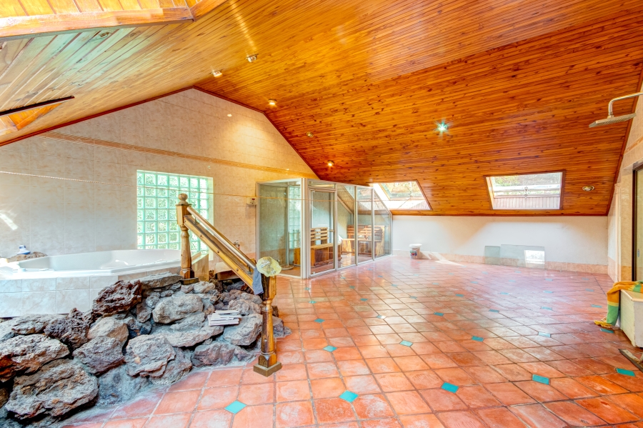 7 Bedroom Property for Sale in Chartwell Gauteng