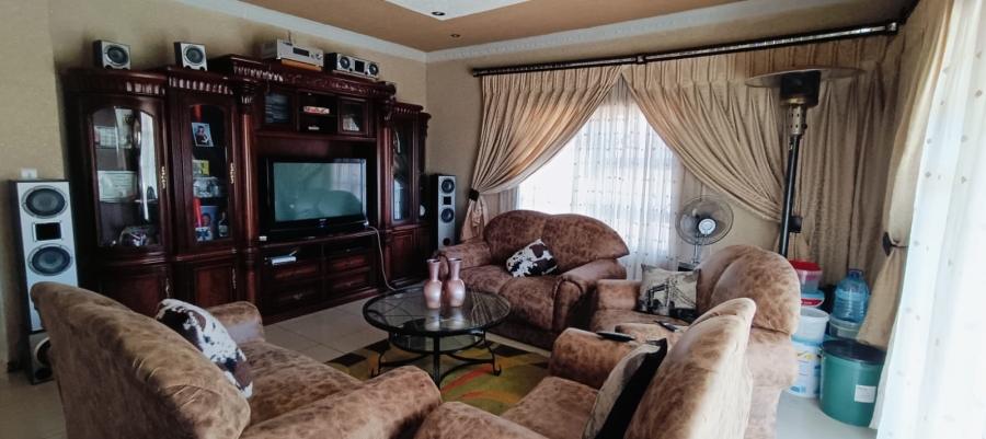 3 Bedroom Property for Sale in Vanderbijlpark CE 4 Gauteng