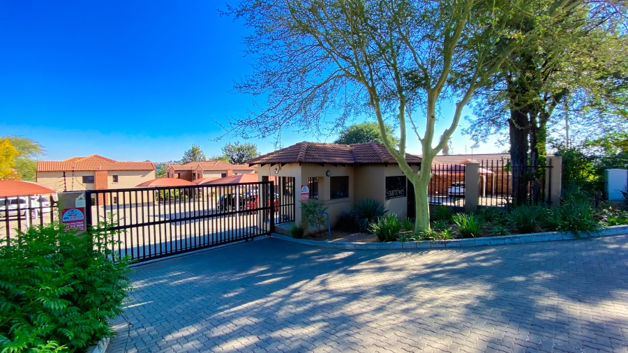 2 Bedroom Property for Sale in Vorna Valley Gauteng