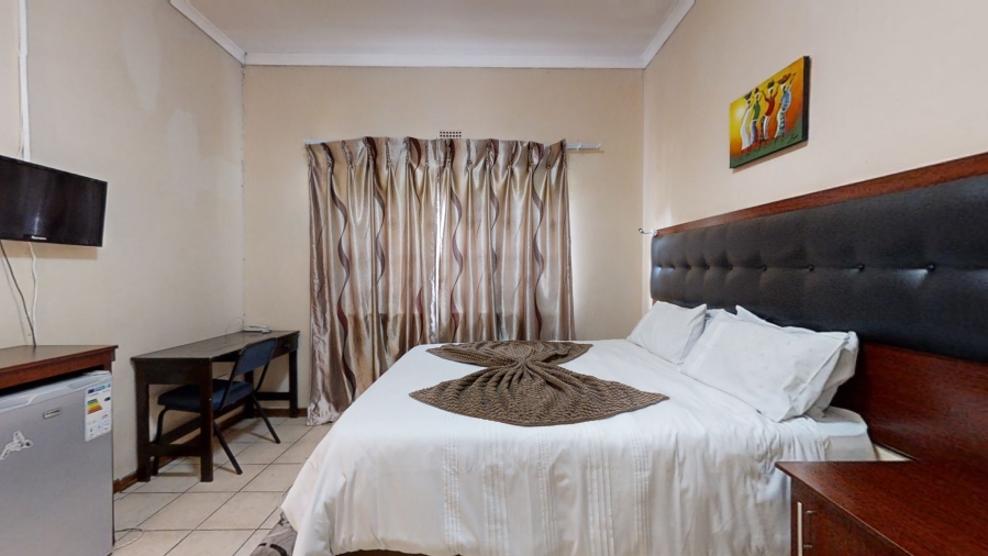 15 Bedroom Property for Sale in Parkhill Gardens Gauteng