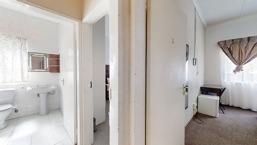 15 Bedroom Property for Sale in Parkhill Gardens Gauteng