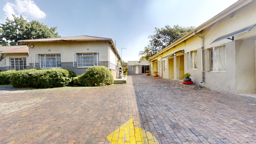 15 Bedroom Property for Sale in Parkhill Gardens Gauteng