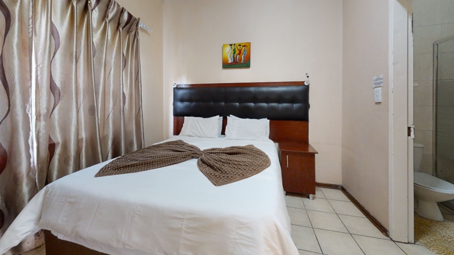 15 Bedroom Property for Sale in Parkhill Gardens Gauteng