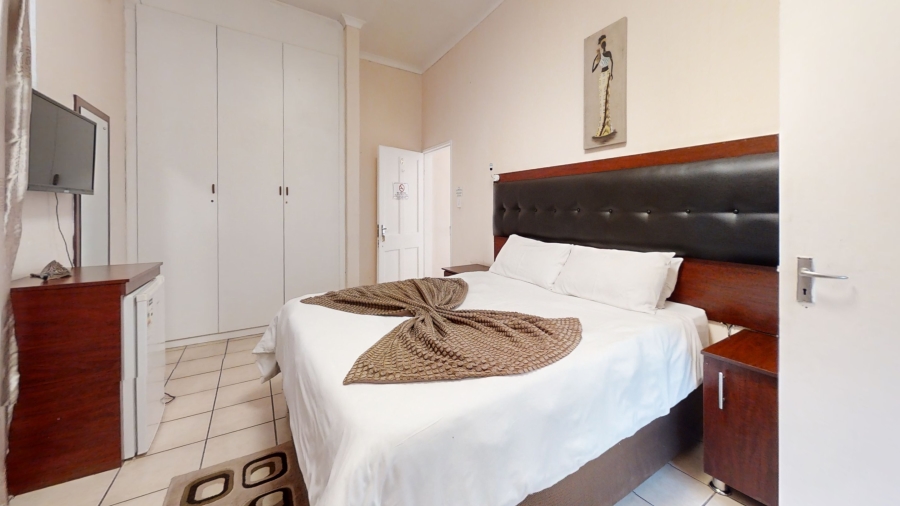 15 Bedroom Property for Sale in Parkhill Gardens Gauteng