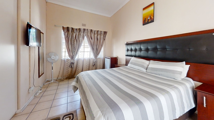 15 Bedroom Property for Sale in Parkhill Gardens Gauteng