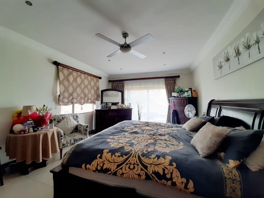 6 Bedroom Property for Sale in Lochvaal Gauteng