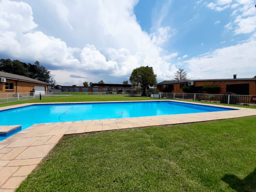 6 Bedroom Property for Sale in Lochvaal Gauteng