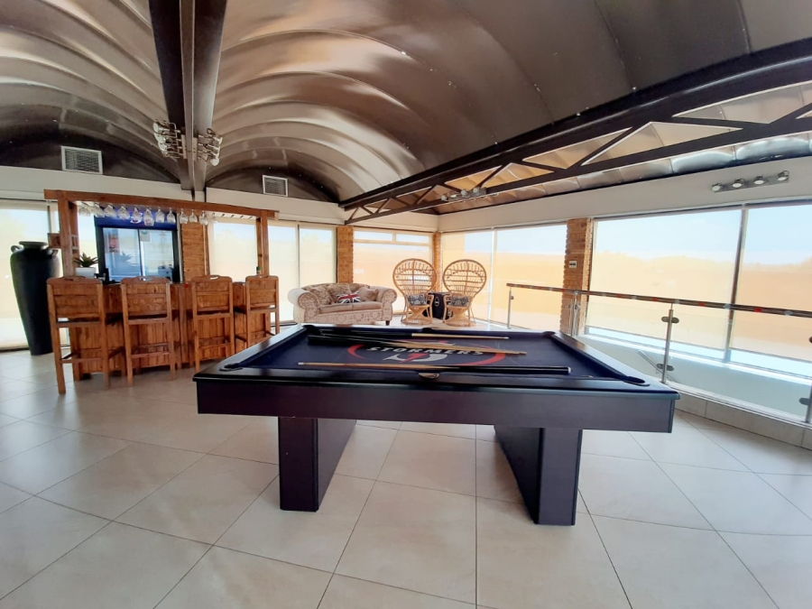 6 Bedroom Property for Sale in Lochvaal Gauteng