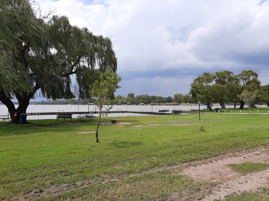 6 Bedroom Property for Sale in Lochvaal Gauteng