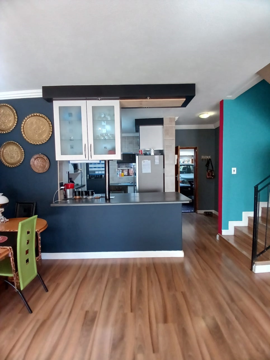 3 Bedroom Property for Sale in Flora Gardens Gauteng