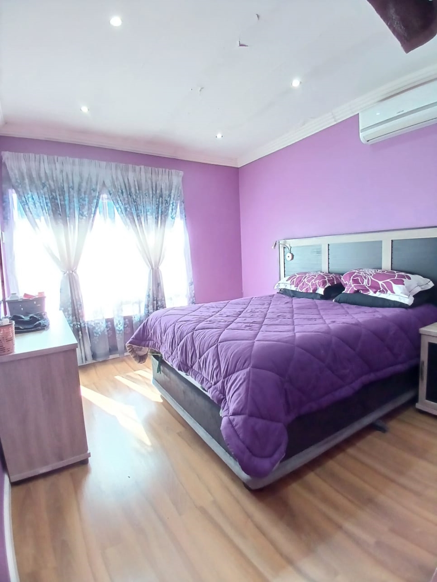 3 Bedroom Property for Sale in Flora Gardens Gauteng