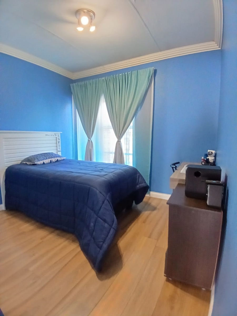 3 Bedroom Property for Sale in Flora Gardens Gauteng