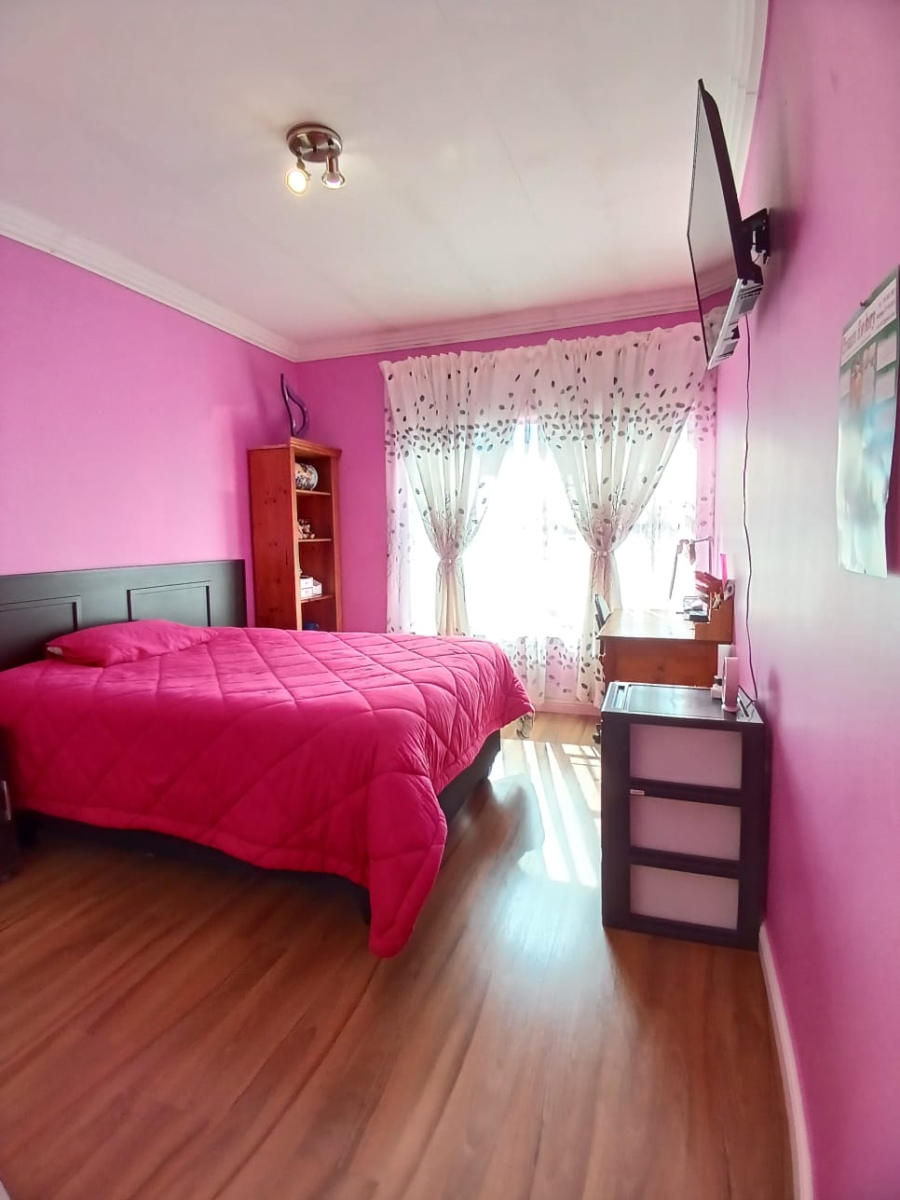 3 Bedroom Property for Sale in Flora Gardens Gauteng