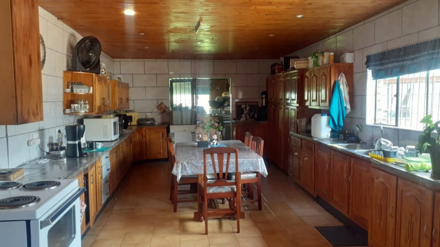 4 Bedroom Property for Sale in Mullerstuine Gauteng