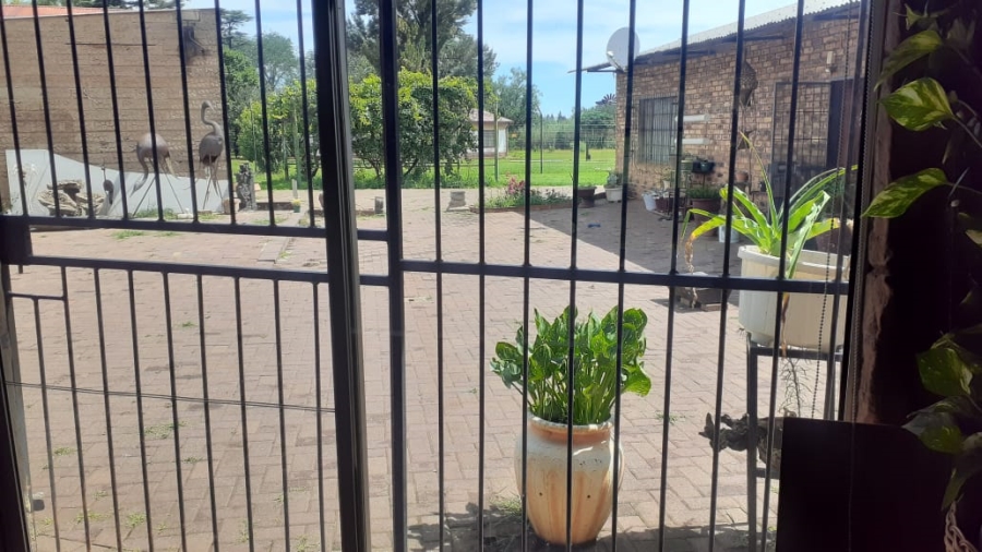 4 Bedroom Property for Sale in Mullerstuine Gauteng