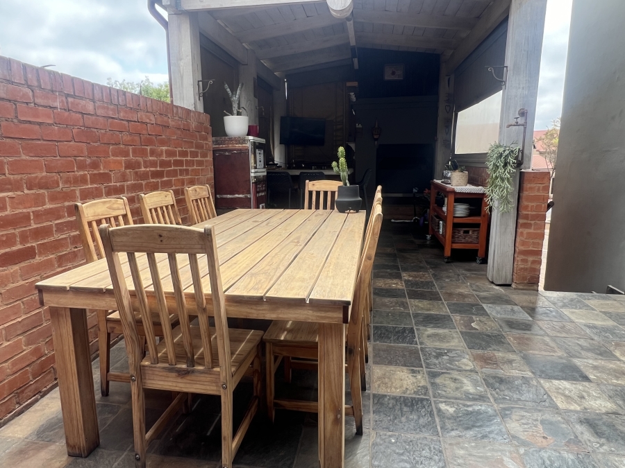 3 Bedroom Property for Sale in Heritage Hill Gauteng