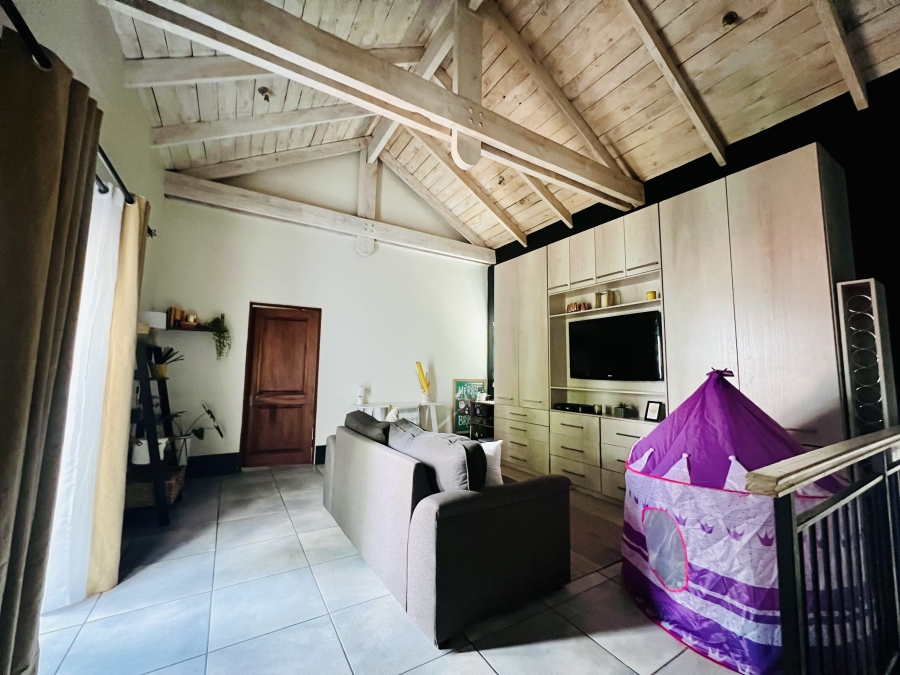 3 Bedroom Property for Sale in Heritage Hill Gauteng