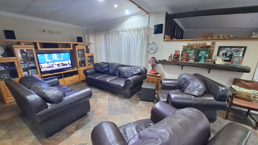 4 Bedroom Property for Sale in Three Rivers East Gauteng