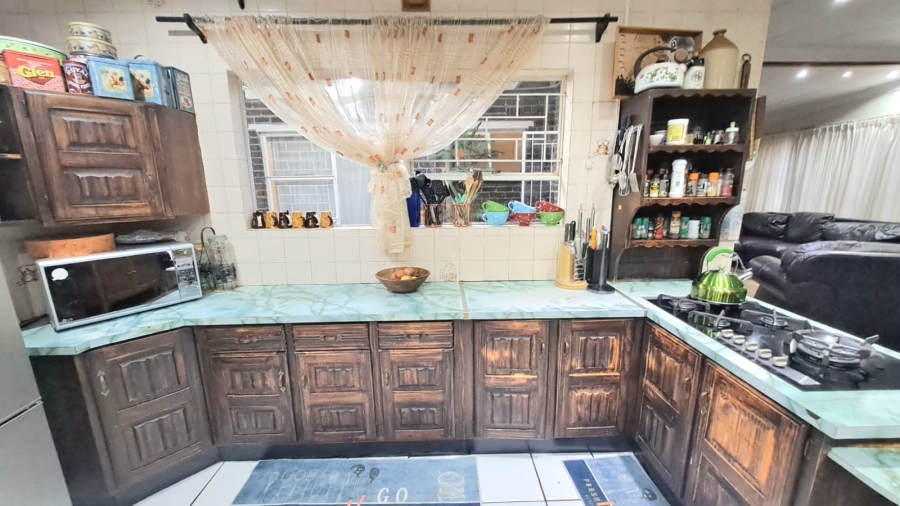 4 Bedroom Property for Sale in Three Rivers East Gauteng