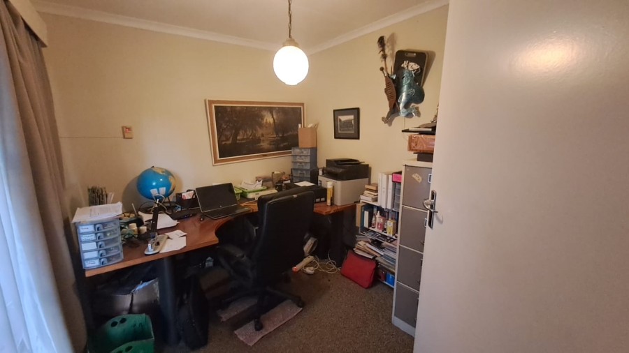 4 Bedroom Property for Sale in Three Rivers East Gauteng