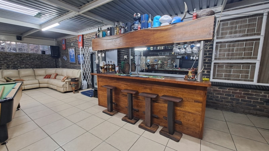 4 Bedroom Property for Sale in Three Rivers East Gauteng