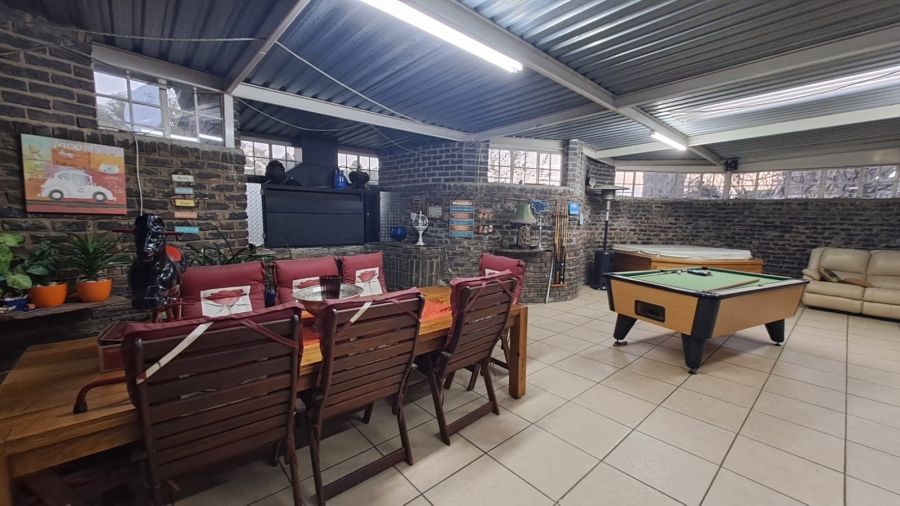 4 Bedroom Property for Sale in Three Rivers East Gauteng