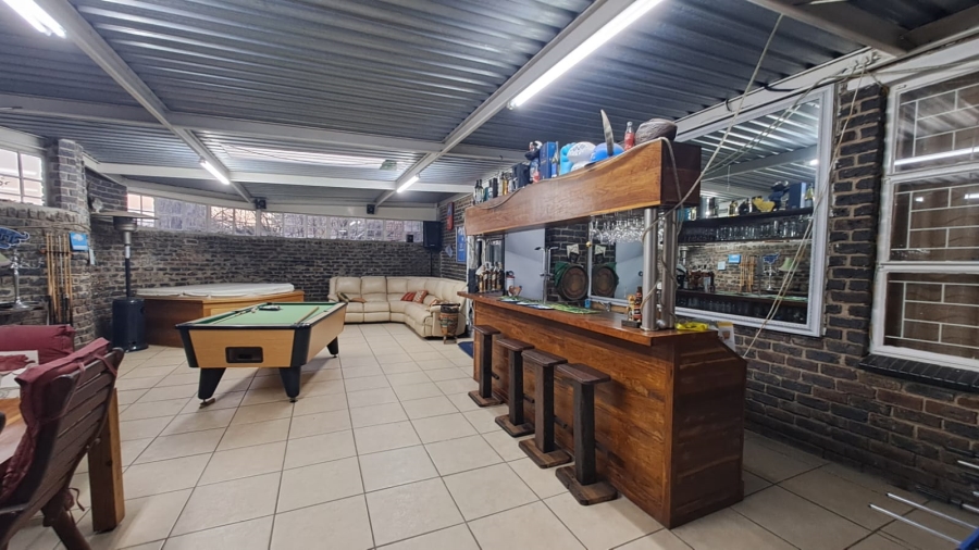 4 Bedroom Property for Sale in Three Rivers East Gauteng