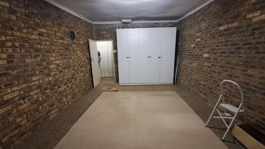 4 Bedroom Property for Sale in Three Rivers East Gauteng