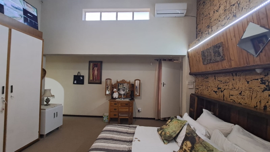 4 Bedroom Property for Sale in Three Rivers East Gauteng