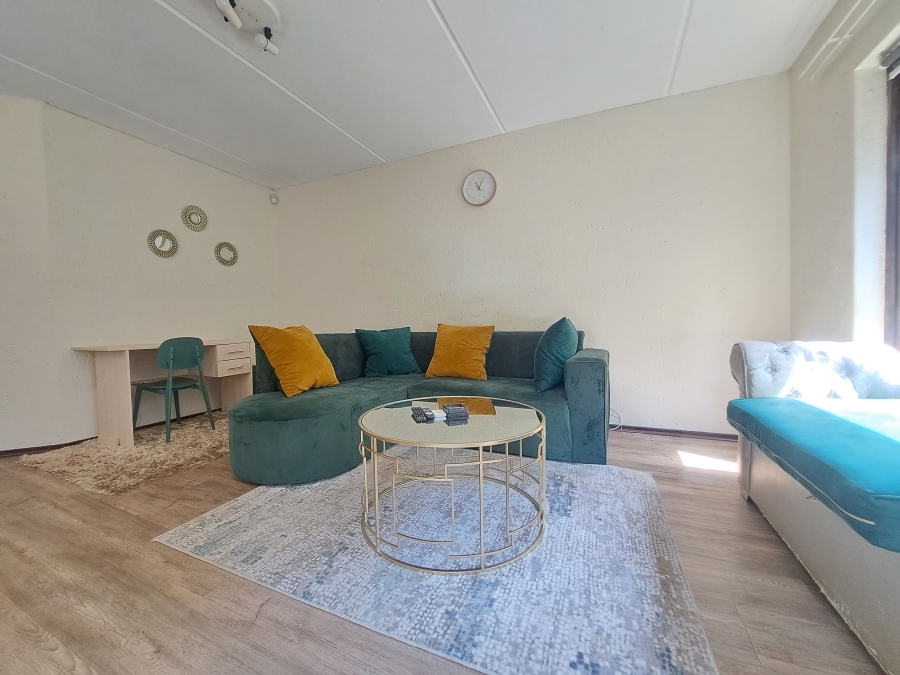 1 Bedroom Property for Sale in Morningside Gauteng