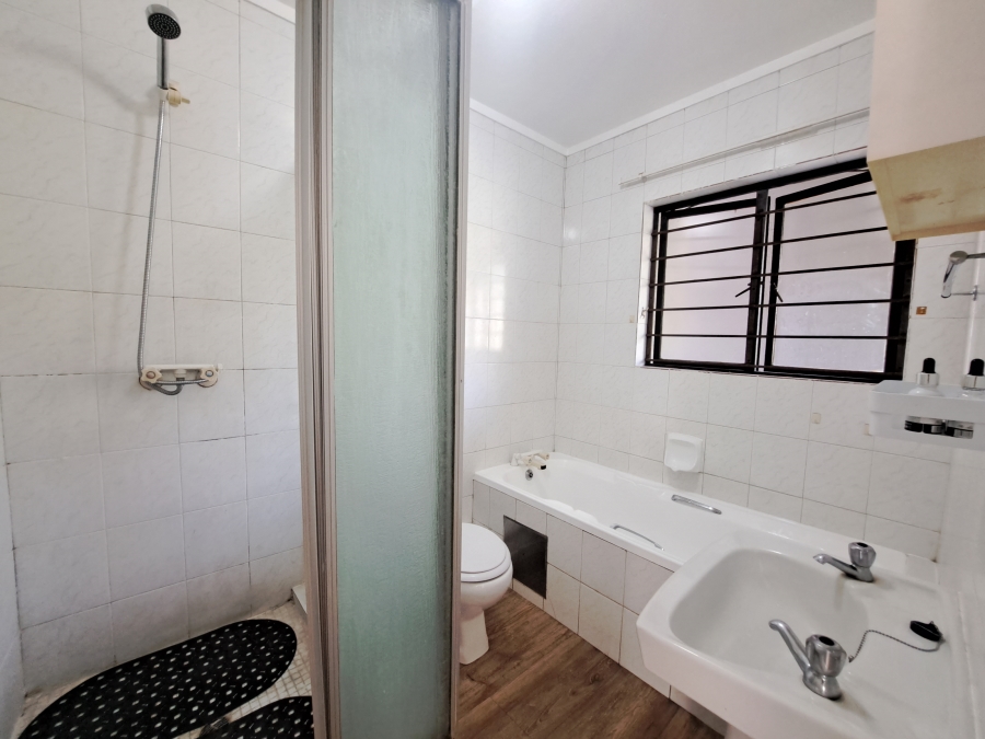 1 Bedroom Property for Sale in Morningside Gauteng