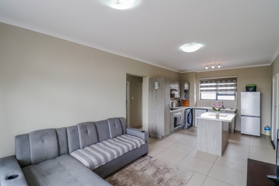 2 Bedroom Property for Sale in Erand Gardens Gauteng