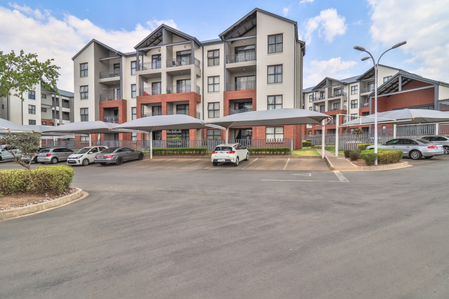 2 Bedroom Property for Sale in Erand Gardens Gauteng