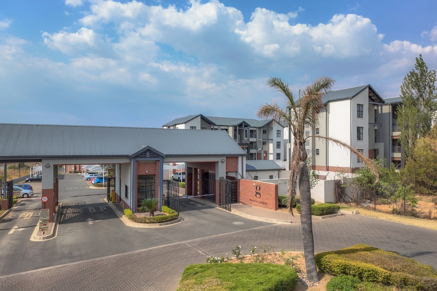 2 Bedroom Property for Sale in Erand Gardens Gauteng