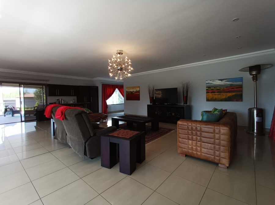 4 Bedroom Property for Sale in Three Rivers East Gauteng