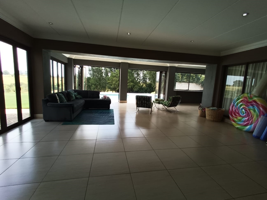 4 Bedroom Property for Sale in Three Rivers East Gauteng