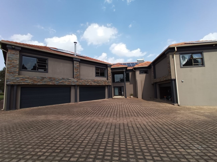 4 Bedroom Property for Sale in Three Rivers East Gauteng