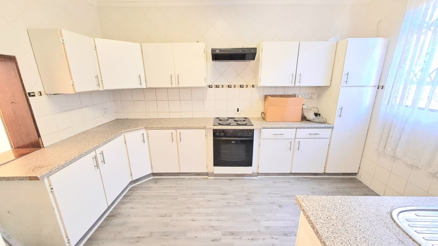 3 Bedroom Property for Sale in Three Rivers Proper Gauteng