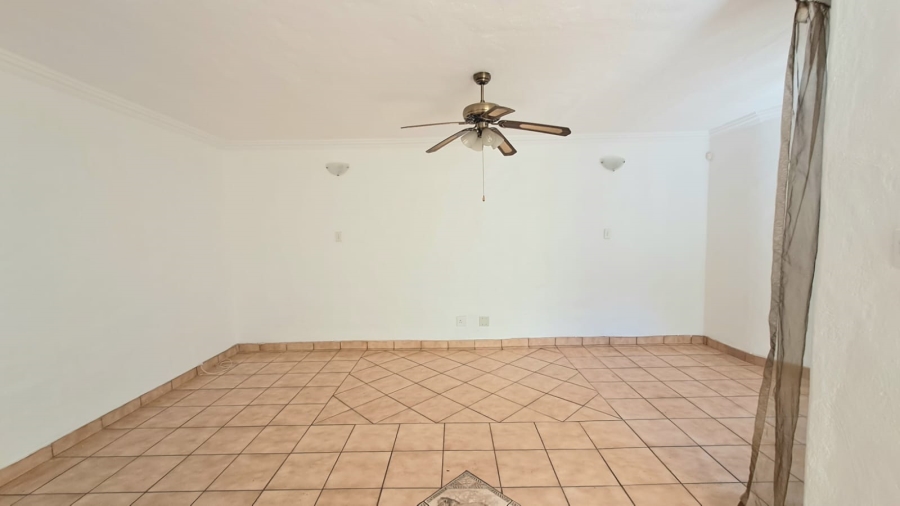 3 Bedroom Property for Sale in Three Rivers Proper Gauteng