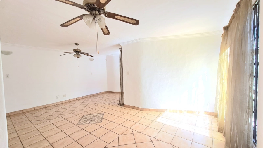 3 Bedroom Property for Sale in Three Rivers Proper Gauteng