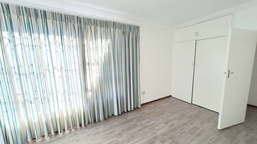 3 Bedroom Property for Sale in Three Rivers Proper Gauteng