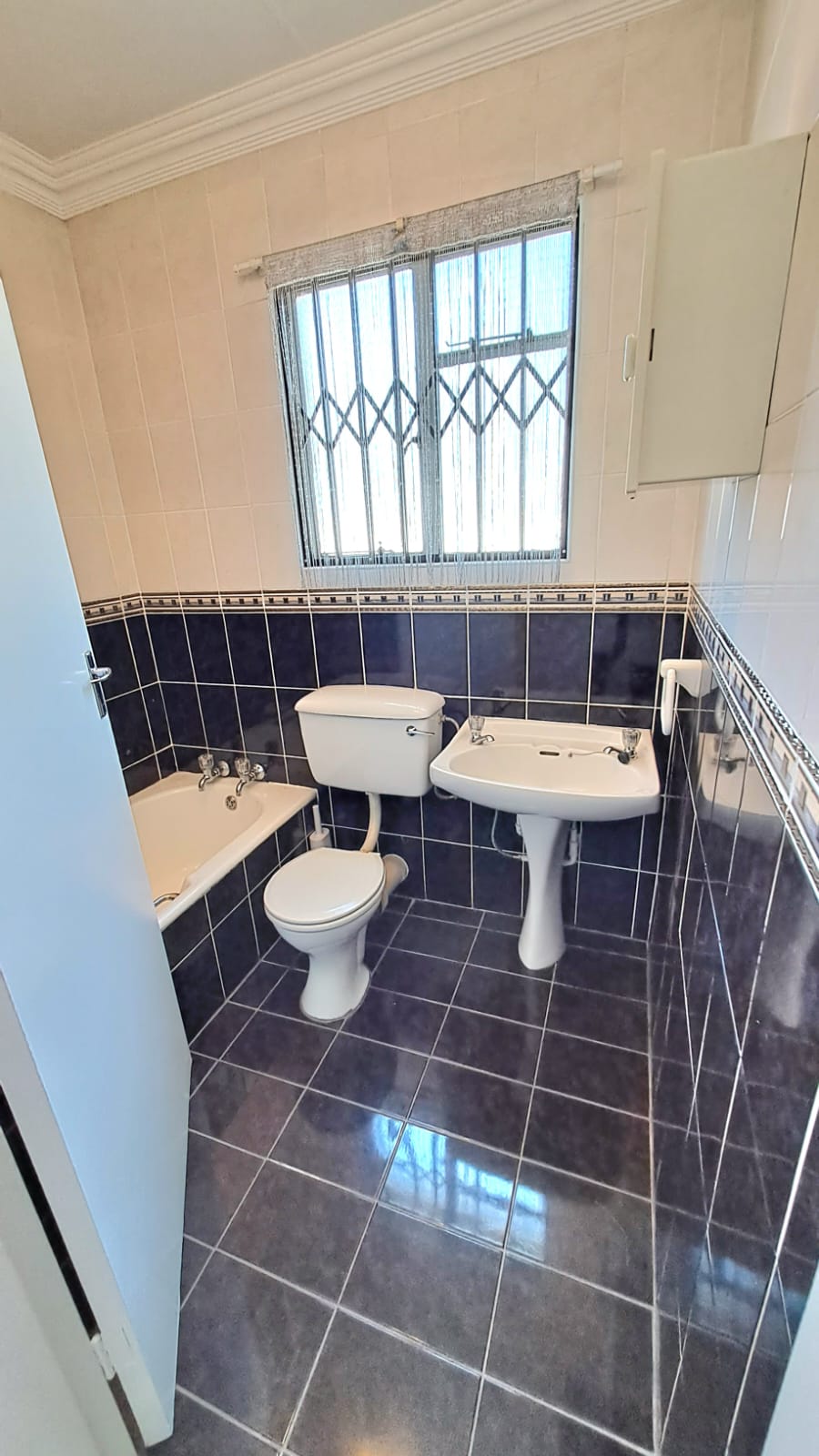 3 Bedroom Property for Sale in Three Rivers Proper Gauteng