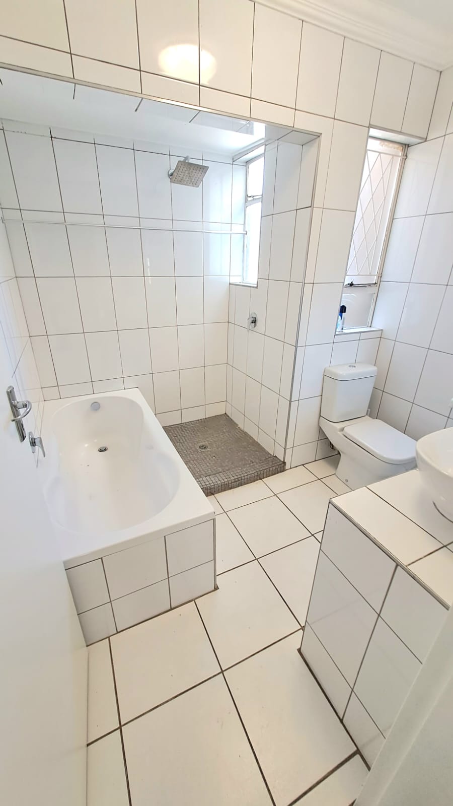 3 Bedroom Property for Sale in Three Rivers Proper Gauteng