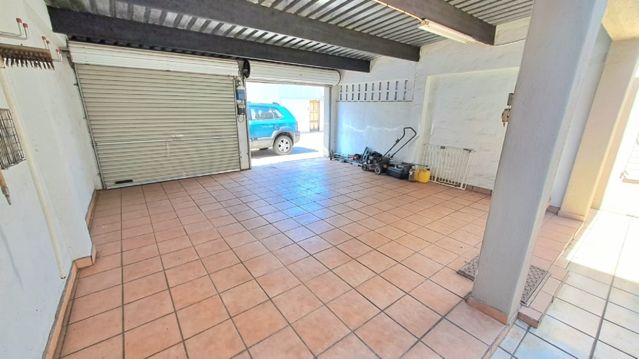 3 Bedroom Property for Sale in Three Rivers Proper Gauteng