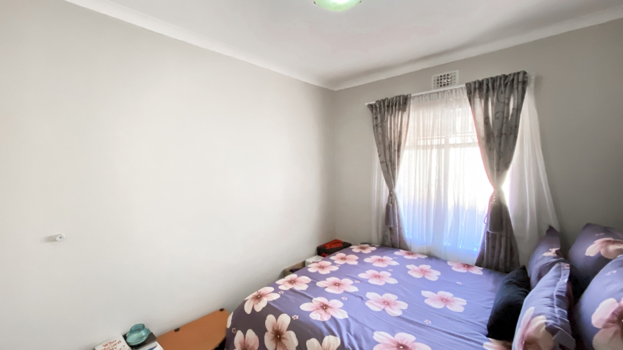 2 Bedroom Property for Sale in Erand Gardens Gauteng