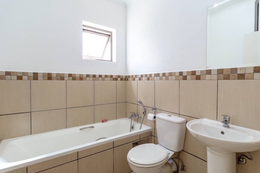 2 Bedroom Property for Sale in Kyalami Gauteng